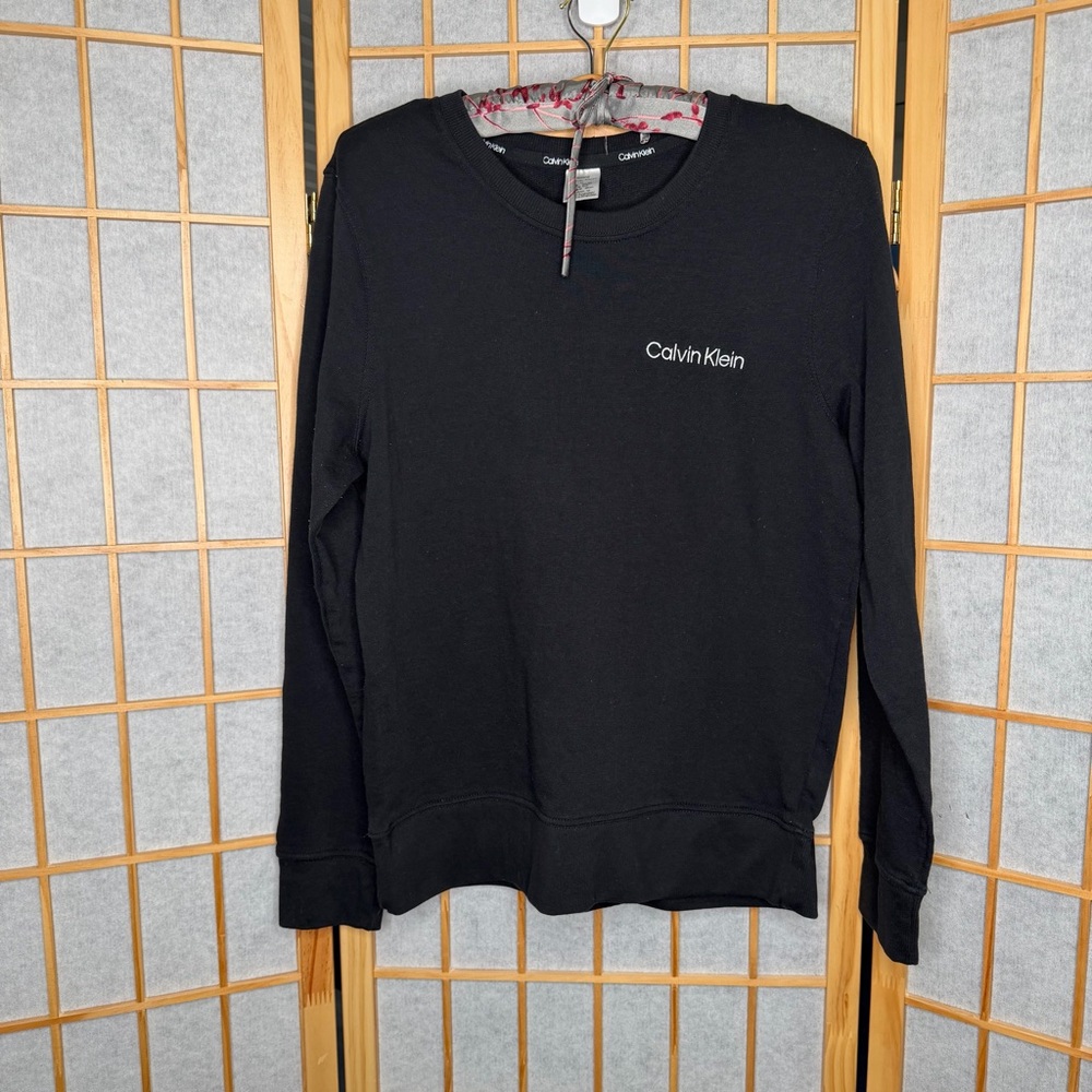 Calvin Klein Women's Black Crewneck Sweater
